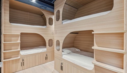 Shared Dormitory, Women only, Bunk Bed, Non-Smoking, 17 Pods