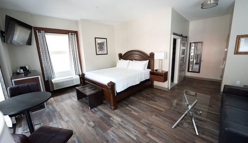 Premium Room, 1 King Bed with Sofa bed, Non Smoking, Refrigerator