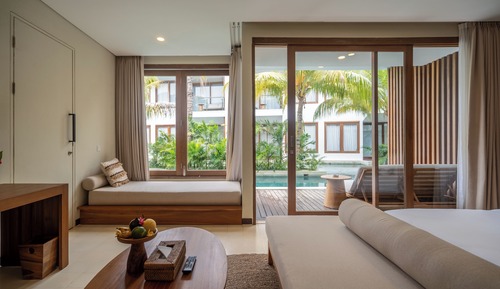 Deluxe Lagoon Pool Access