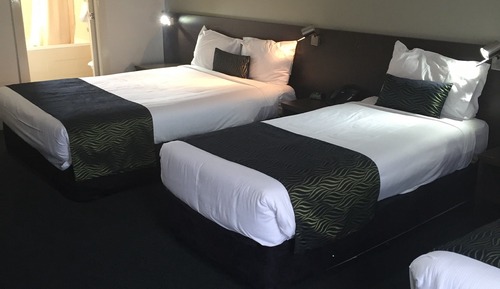 Executive Family Room (1 Queen and 2 Single Beds)