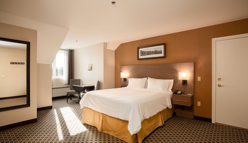 Standard Room, 1 Queen Bed