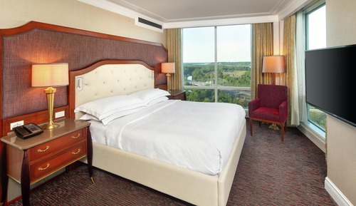 1 Bedroom Suite, 1 King Bed, Jetted Tub