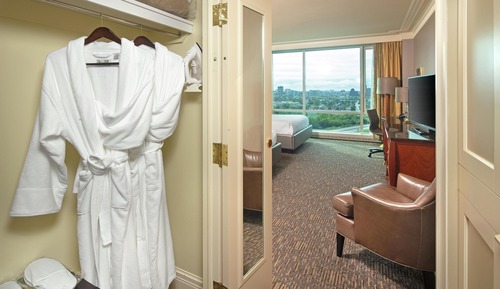 Room, Club Lounge Access