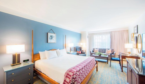 Deluxe Room, 1 King Bed