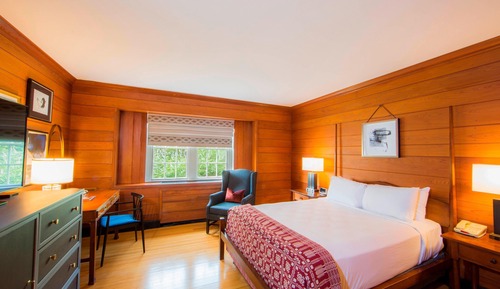 Standard Room, 1 Queen Bed