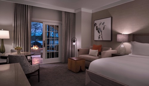 Room, 1 King Bed, Lake View (Fireside)