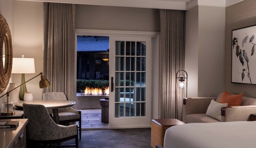 Room, 1 King Bed, Resort View (Fireside)
