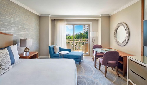 Deluxe Room, 1 King Bed, Balcony