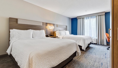 Standard Room, 2 Queen Beds, Accessible (Comm, Mobil Tran Shwr)