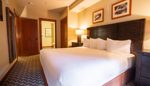 Premier Condo, 2 Bedrooms