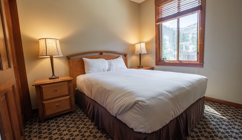 Condo, 3 Bedrooms
