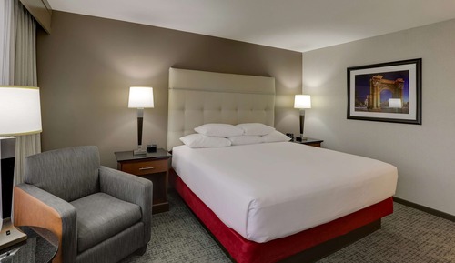 Room, 1 King Bed (Upper Floor)