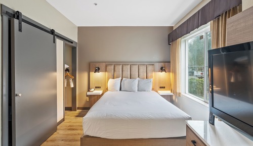 Suite, 1 Queen Bed, Accessible, Non Smoking