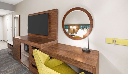 Room, 2 Queen Beds, Accessible, Non Smoking