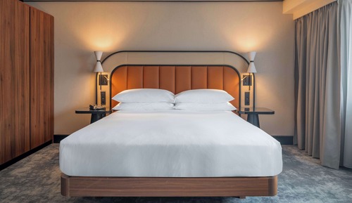 Deluxe Room, 1 King Bed (Plus)