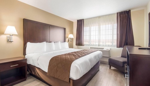 Standard Room, 1 King Bed, Non Smoking