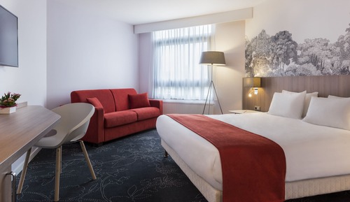 Premium Room, 1 King Bed with Sofa bed