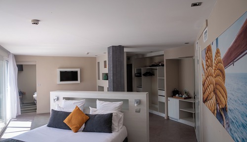 Family Room, Terrace, Pool View