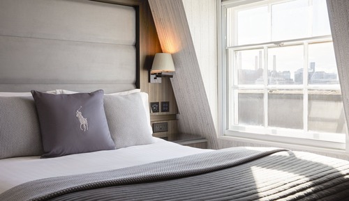 Standard Double Room, 1 Queen Bed (Small Queen Room)