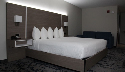 Room, 1 King Bed, Non Smoking (1st Floor)