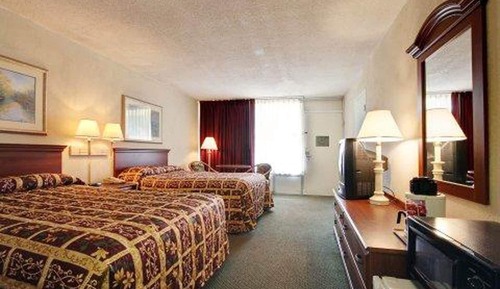 Standard Room, 2 Double Beds, Non Smoking