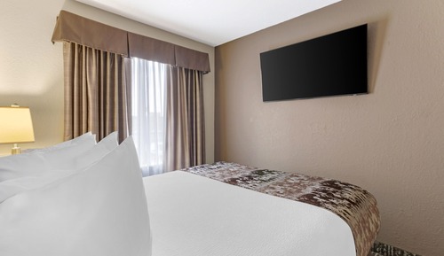 Suite, 1 Queen Bed, Non Smoking, Refrigerator & Microwave (with Sofabed)