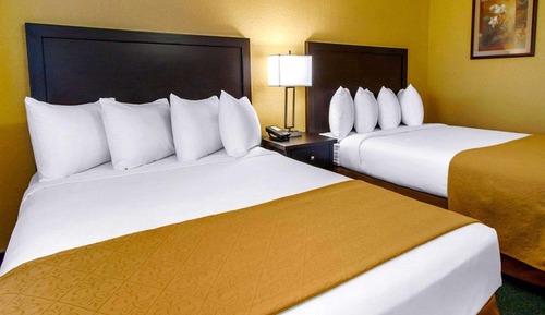 Standard Room, 2 Queen Beds, Non Smoking