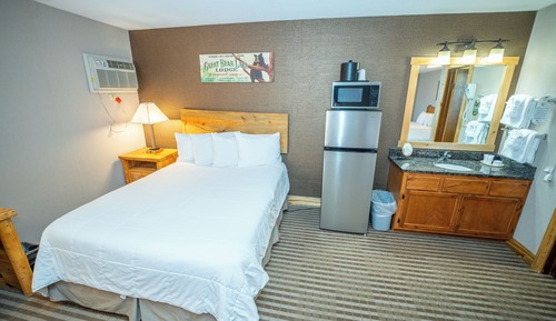 Deluxe Room, Multiple Beds (Not Pet Friendly)