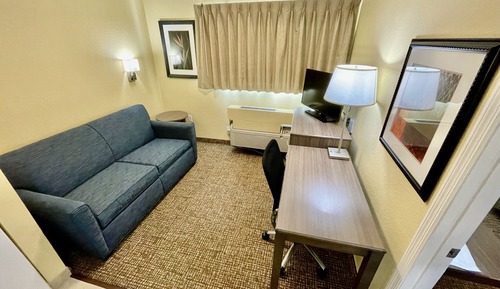 Suite, 1 King Bed, Accessible, Non Smoking (Efficiency)