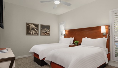 Villa, 2 Bedrooms, Garden View (Mobility Accessible, Roll-In Shower)