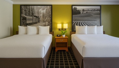 Room, 2 Queen Beds, Non Smoking