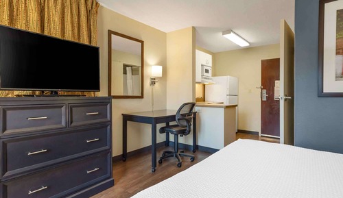 Studio, 1 Queen Bed, Accessible, Non Smoking