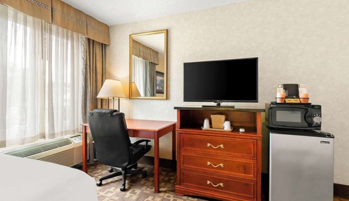 Standard Room, 2 Double Beds, Non Smoking