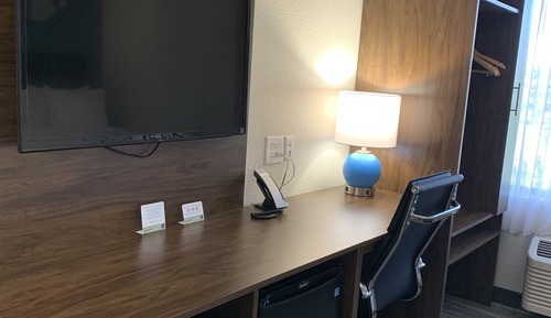 Standard Room, 2 Double Beds, Non Smoking