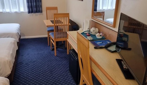 Classic Triple Room (3 Single Beds)