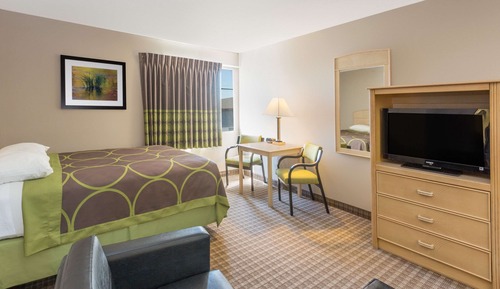 Suite, 1 King Bed, Hot Tub