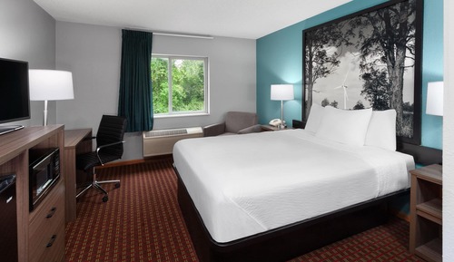 Room, 1 Queen Bed, Hot Tub