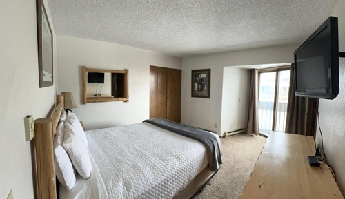Premium Condo, 2 Bedrooms, Fireplace
