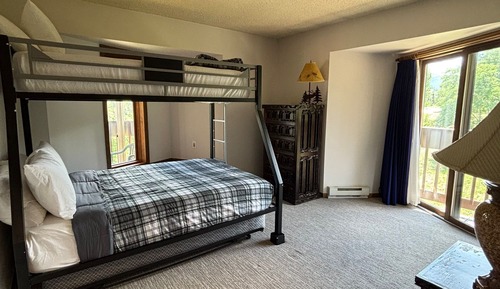 Premier Condo, 4 Bedrooms, Connecting Rooms