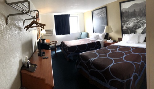 Double Room, 2 Double Beds