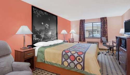 Suite, 1 King Bed, Non Smoking