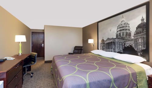 Room, 1 King Bed, Microwave