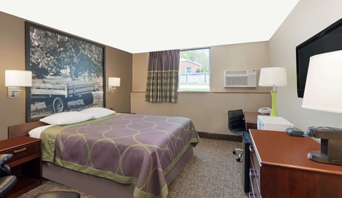 Standard Room, 1 Queen Bed