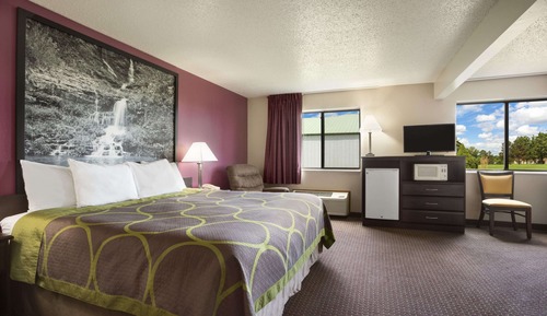 Room, 1 King Bed, Hot Tub