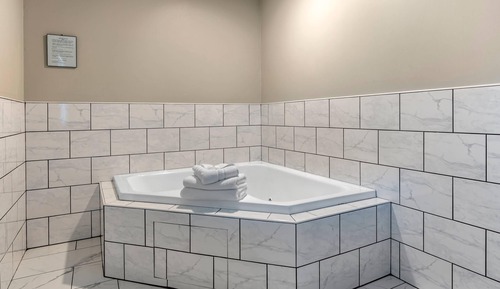 Suite, 1 King Bed with Sofa bed, Non Smoking, Hot Tub