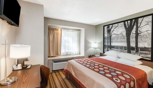 Standard Room, 1 Queen Bed