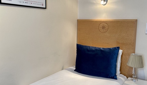 Standard Single Room, Ensuite