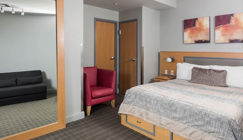 Queen Cabin (No Windows)