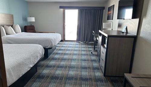 Suite, 2 Queen Beds, Accessible, Lake View