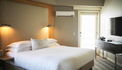 Deluxe Suite, 1 King Bed